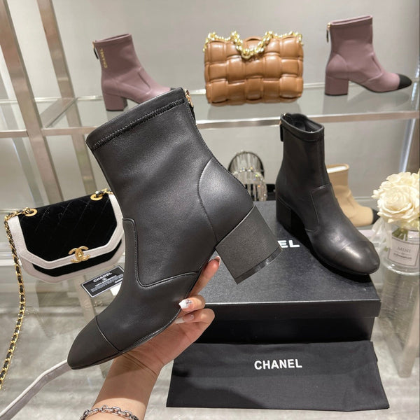 CC 26s Cap-Toe Block-Heel Ankle Boots 5cm Black Leather 966881