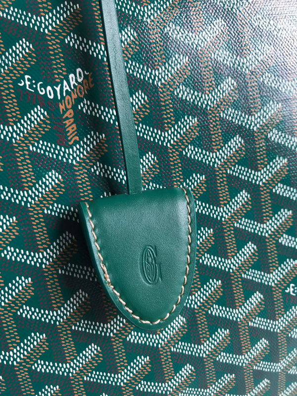 BELLECHASSE BIAUDE PM BAG 36 IN GREEN GOYARDINE CANVAS AND CALFSKIN TRIM