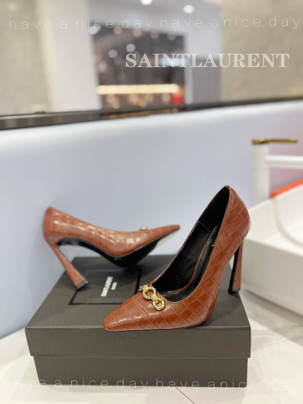 SL SILVANA CROCODILE MOTIF CHAIN PUMPS BROWN CALFSKIN