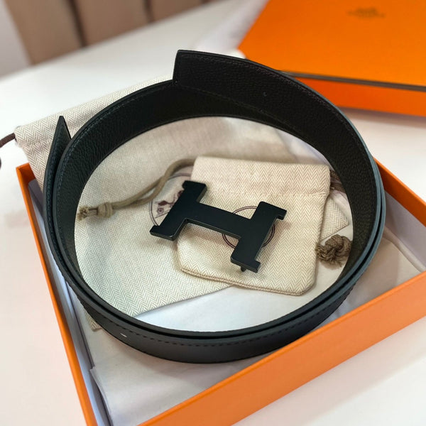 HM CONSTANCE BELT BUCKLE & REVERSIBLE BLACK LEATHER STRAP 38MM