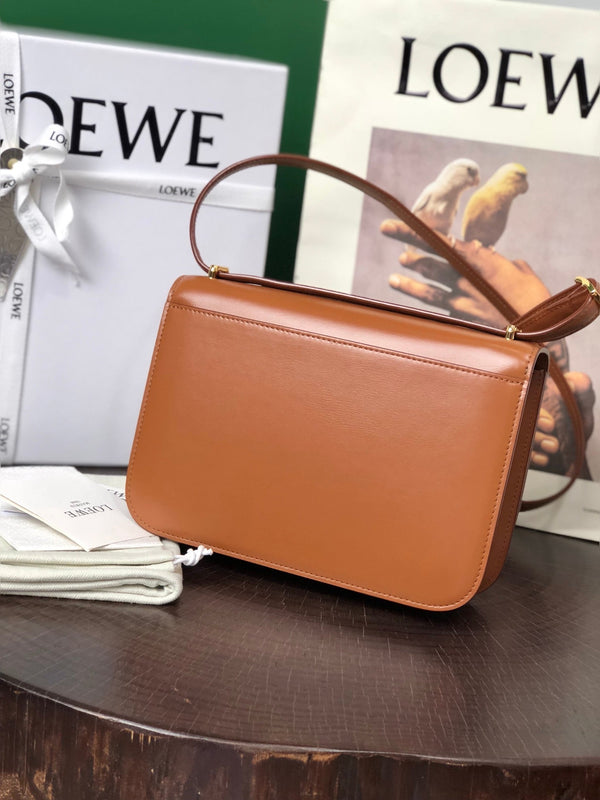 LOE GOYA BAG 23 IN WARM DESERT SILK CALFSKIN