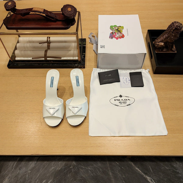 Prad 26s Open Toe Mules 100mm In Ivory White Patent Calfskin With Logo