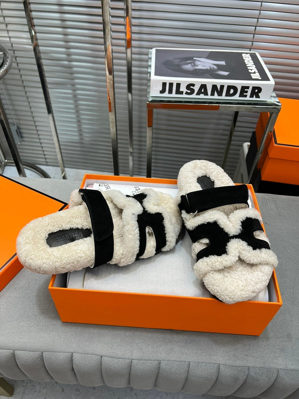 HM Chypre Sandal In Black Suede And Fleece Lining 953829