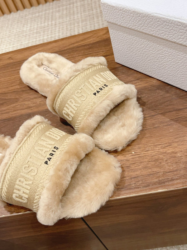 CD Dway Slide Beige Fleece Lining And Canvas Fabric