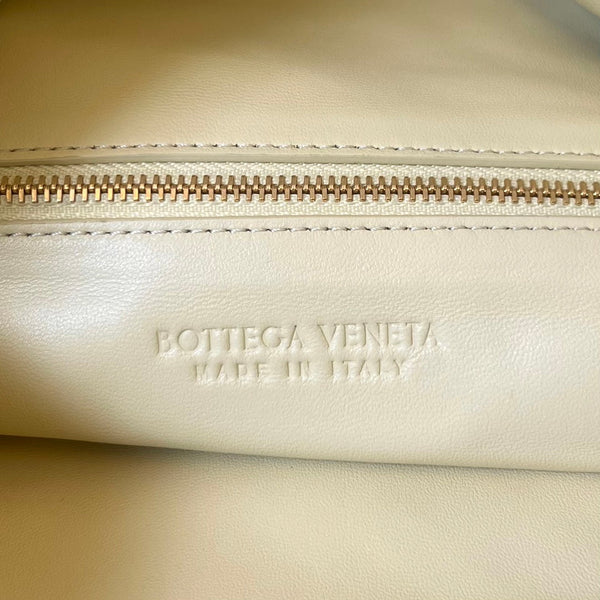 LARGE HOP 54 IN DARK CREAM LAMBSKIN