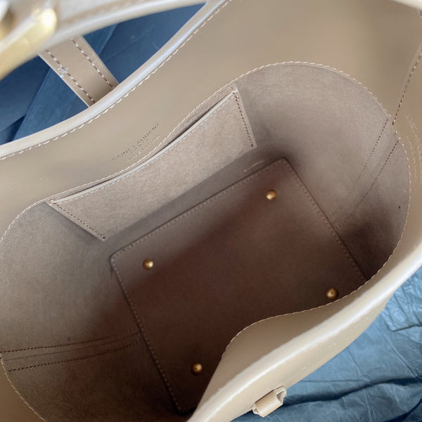 le 37 small 17cm dark beige shiny calfskin