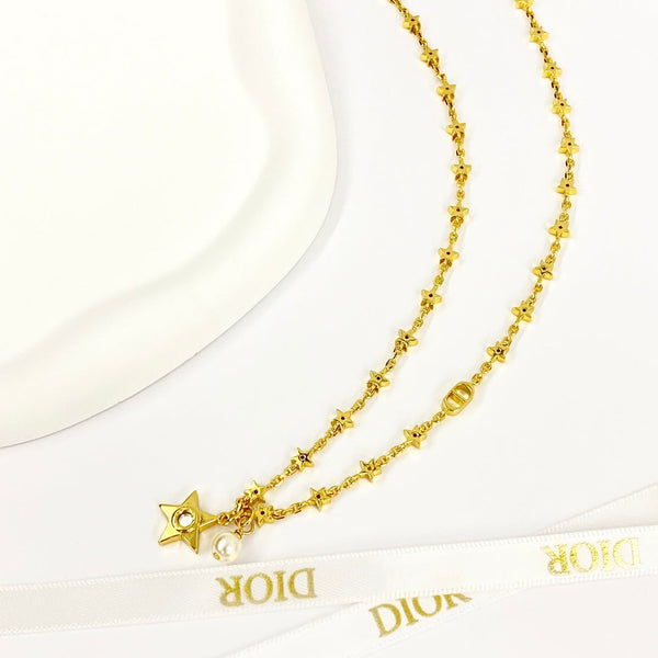 CD 26S Star Chain Pearl Pendant Necklace In Gold Tone Metal 631051