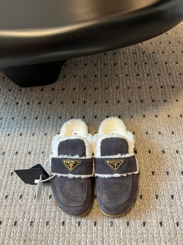 Pra Slippers Muted Gray Suede & Shearling 478564