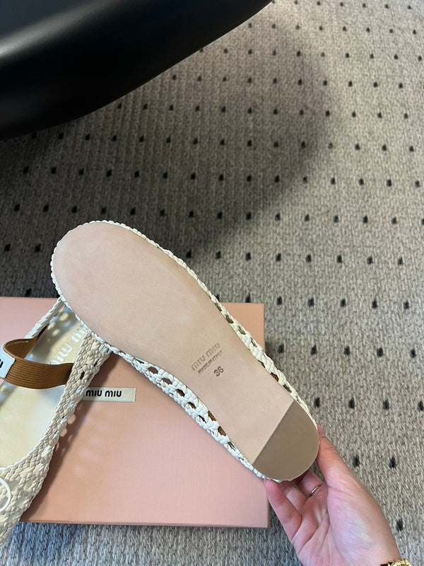 Miu 26s Ballerina Flats In Cream White Mesh Sheepskin