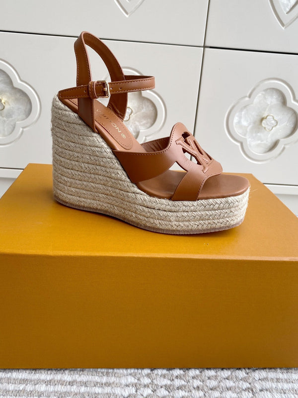 LV Letter Hollow Straw Wedge Sandals 11.5cm Gold Cowhide 291574