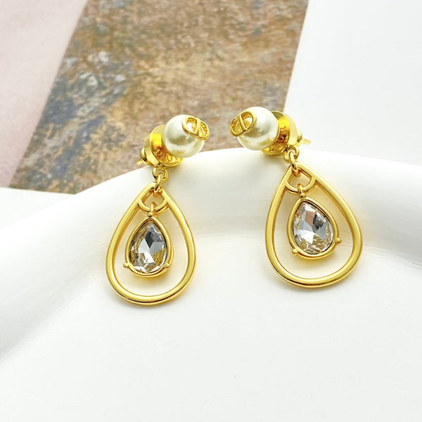 CD 26S Pearl Stud Teardrop Crystal Drop Earrings In Gold Metal 631774