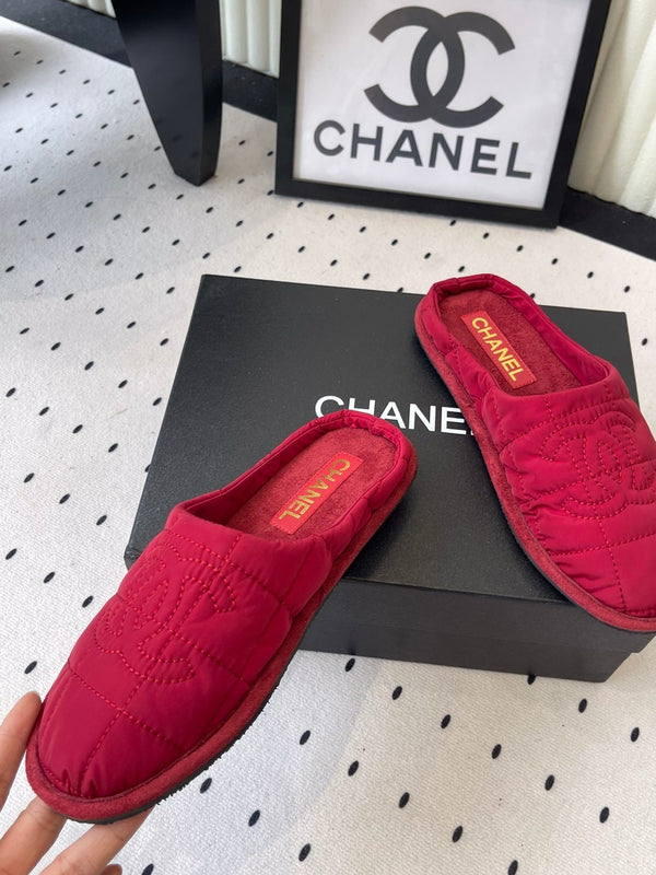 CC New Down-Filled Couple Slippers Red Technical Fabric