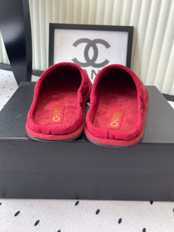 CC New Down-Filled Couple Slippers Red Technical Fabric