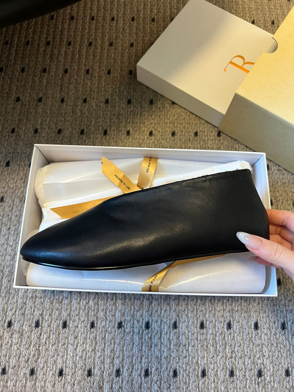 The Row 2025 Stella slip-on Shoe Black Sheepskin Wool 561640