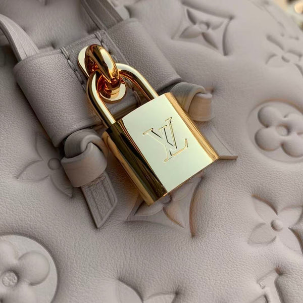LV Coussin Bucket Bag Beige/Gray Galet Sheepskin