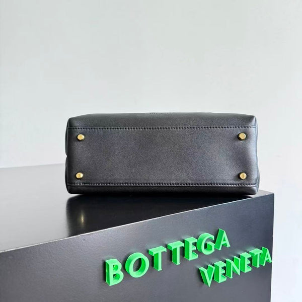 BV Ciao Ciao Medium Bag 26cm In Black Leather