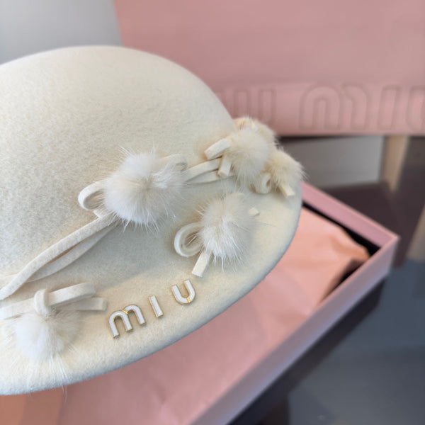 Miu Cashmere Bucket Hat 477664