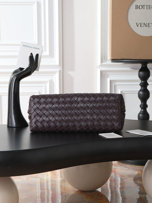 BV MEDIUM ANDIAMO 32CM DARK BROWN CHOCOLATE LAMBSKIN