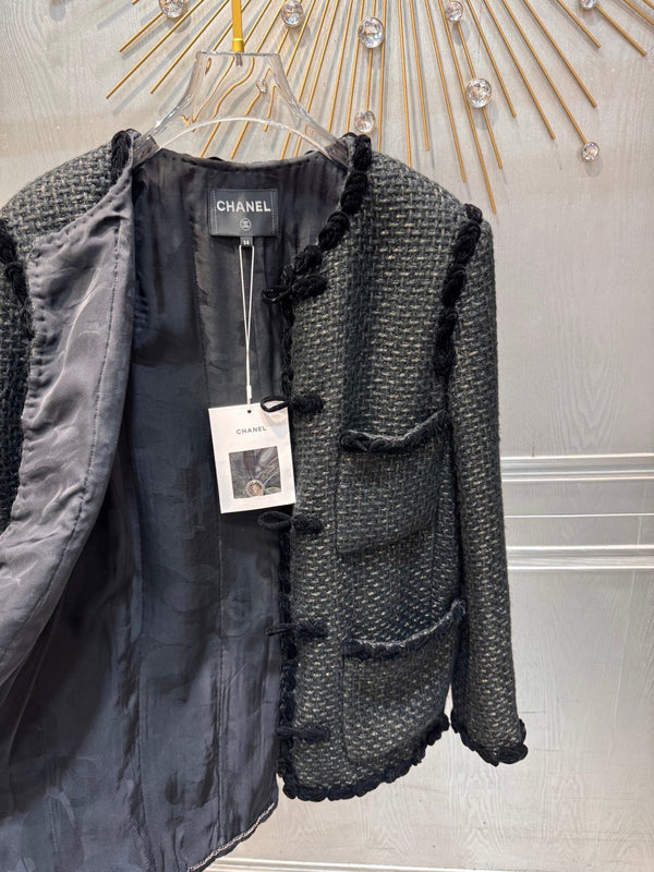 Chanel 2025 Jacket With Four Pockets And Velvet Trimblack Tweed