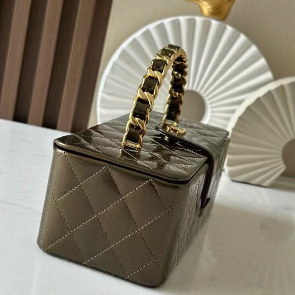 CC Vanity Vintage Bag 22cm Olive Green Patent Leather