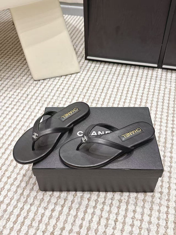 CC Crystal Logo Thong Sandal Black Leather