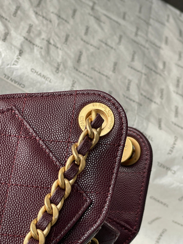 CC 26c Hobo Bag 30cm Burgundy Caviar Leather GHW