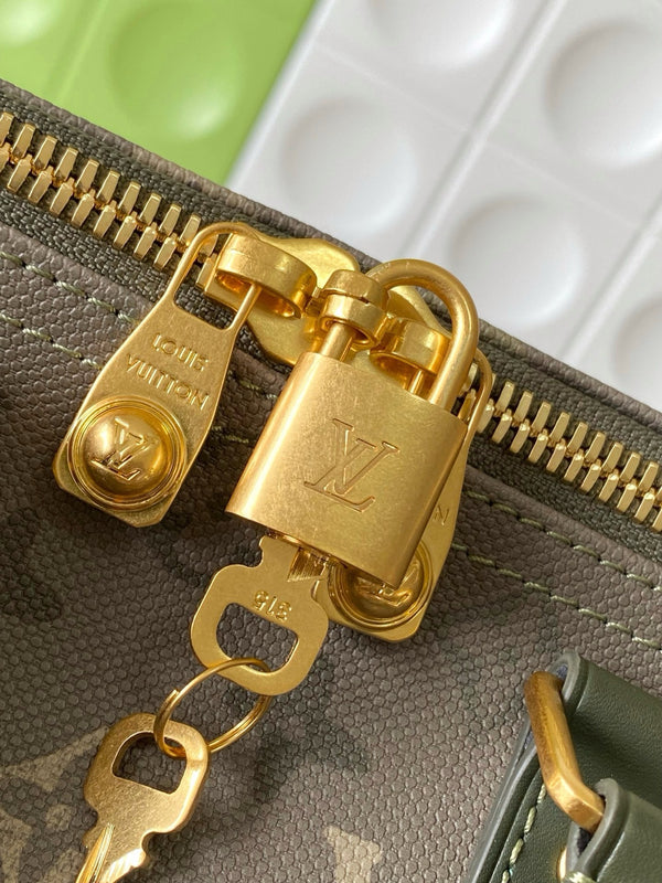 BLLV Keepall Bandoulière 45 Khaki Green Monogram Surplus Coated Canvas