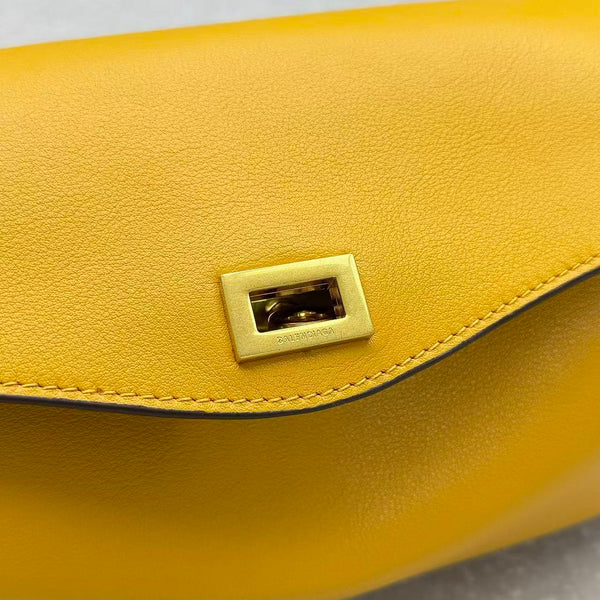 BG Le 7 Shoulder Bag Yellow Calfksin