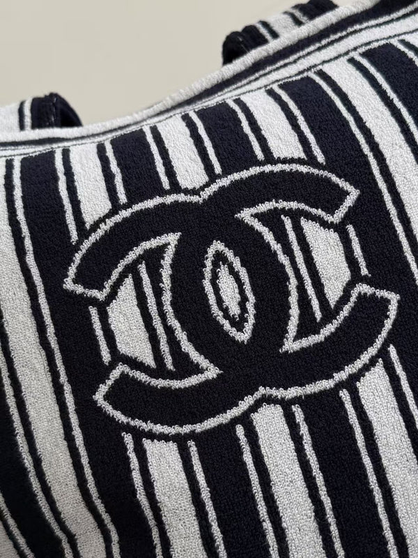CC 26 Coco Beach Striped Tote Bag 35cm Blue and White Soft Towel Fabric