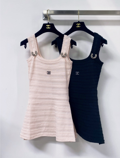 CC 2026 Vest Dress Wool Laine 479877