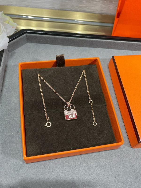 H CIRCE MOISSANITE PENDANT NECKLACE GOLD