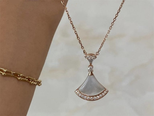 DREAM NECKLACE MOP PINK GOLD DIAMOND