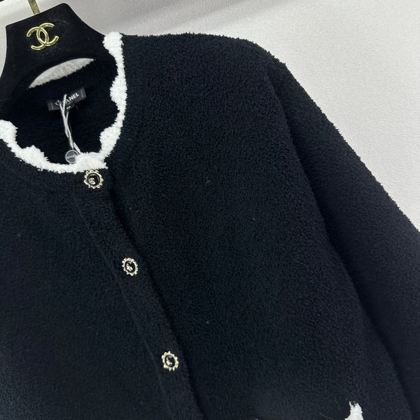 Chanel 2025 Round Neck Lace Cardigan Black White Wool 325690