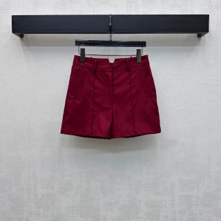 HM 26 High-Waisted Bermuda Shorts in Cotton