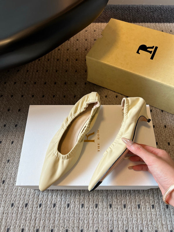 TR 26SS Ruched Pointed-Toe Kitten Heel Pumps