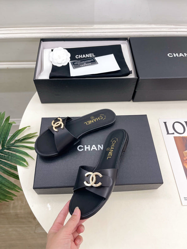 CC 26ss Pre-Collection Double C Slide Sandals Black Leather 946869