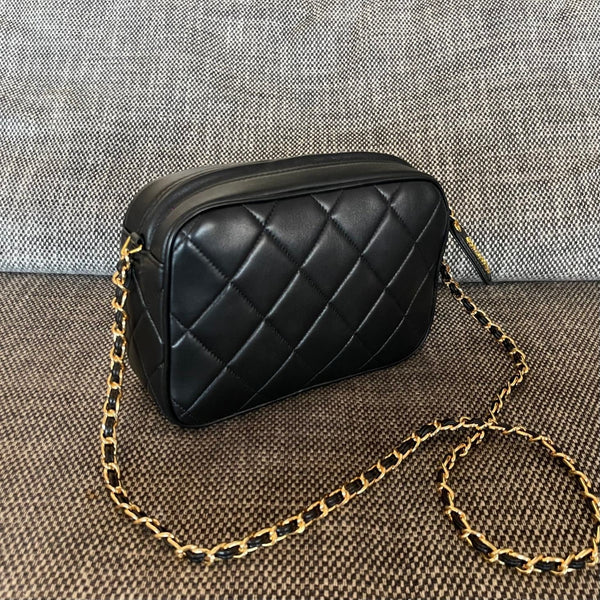CC 2026 Quilted CC Diamond Camera Bag 23cm Black Calfskin