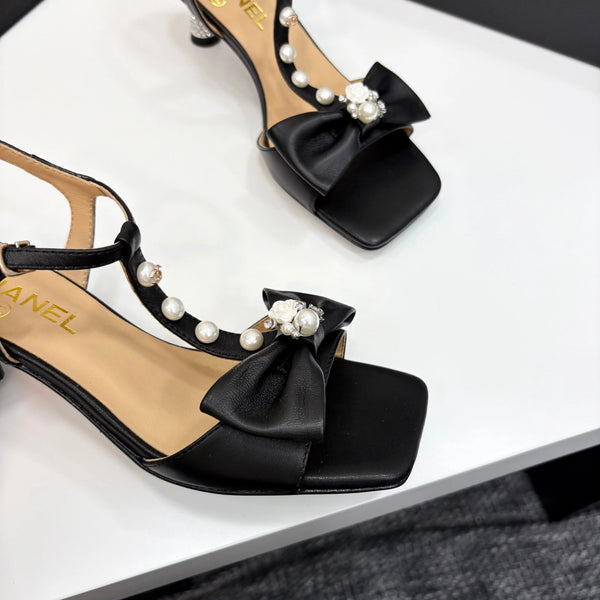 CC 2026 Bow Pearl Sandal Black Sheepskin