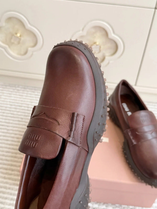 Miu 2026 Retro Distressed Loafers Cowhide 955676