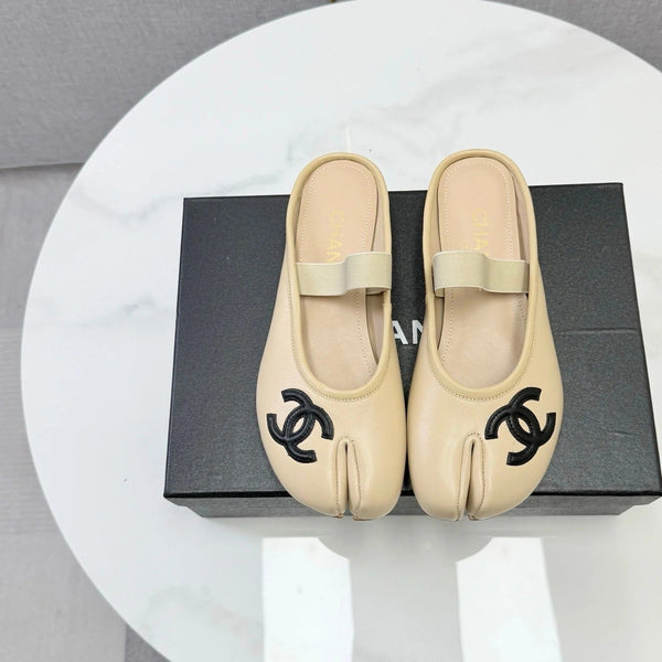CC 2026 Tabi Mule Sheepskin 904521