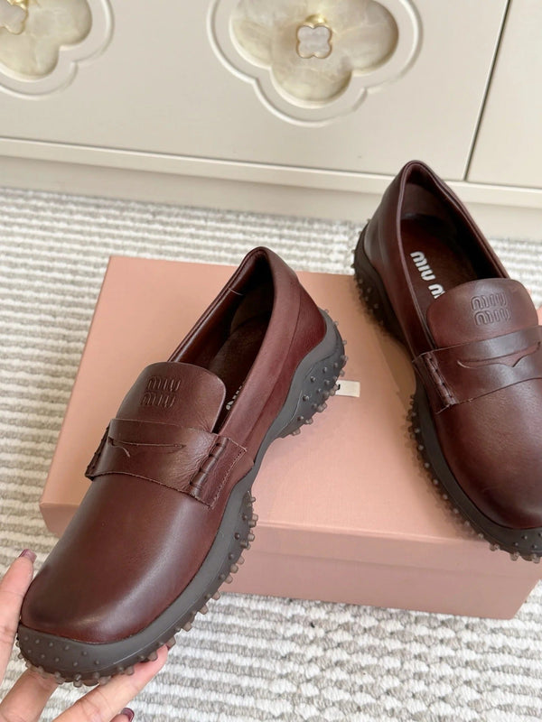 Miu 2026 Retro Distressed Loafers Cowhide 955676