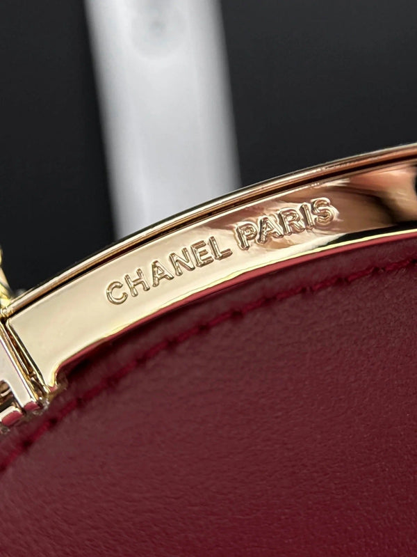 CC 26s Elevator Minaudiere Bga 21.5cm Gold Metal