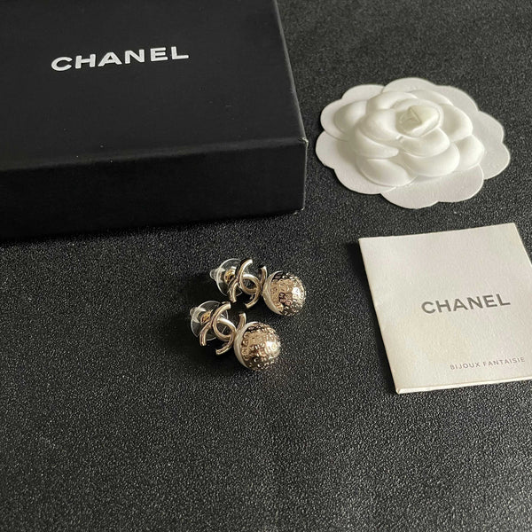 CC Pendant Double C Pearl Gold Earrings