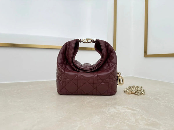 CD 2026 Toujours Hobo Bag 19CM Lambskin