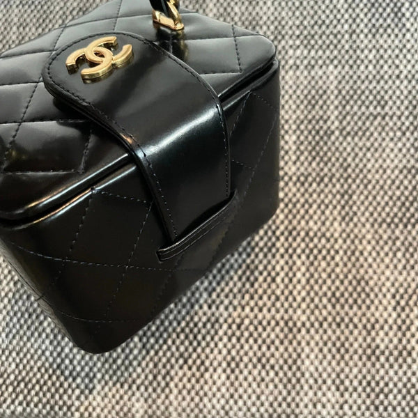 CC 2026 Vintage Mini Square Vanity Case 11cm Patent Calfskin
