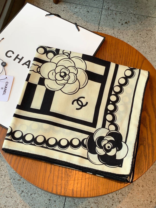 CC 26s Scarf 140 In Cashmere Silk 306114