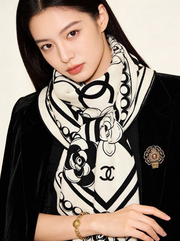 CC 26s Scarf 140 In Cashmere Silk 306114