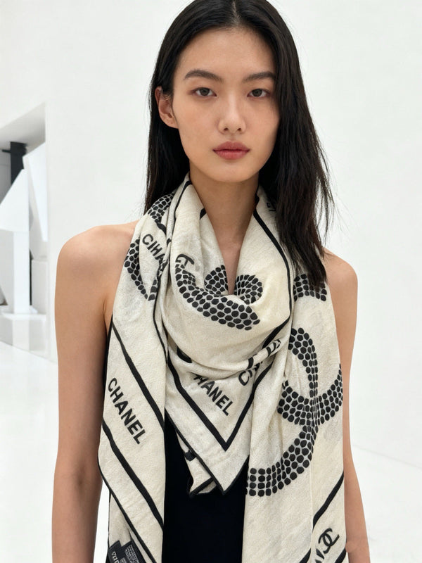 CC 26s Scarf 140 In Cashmere Silk 309307