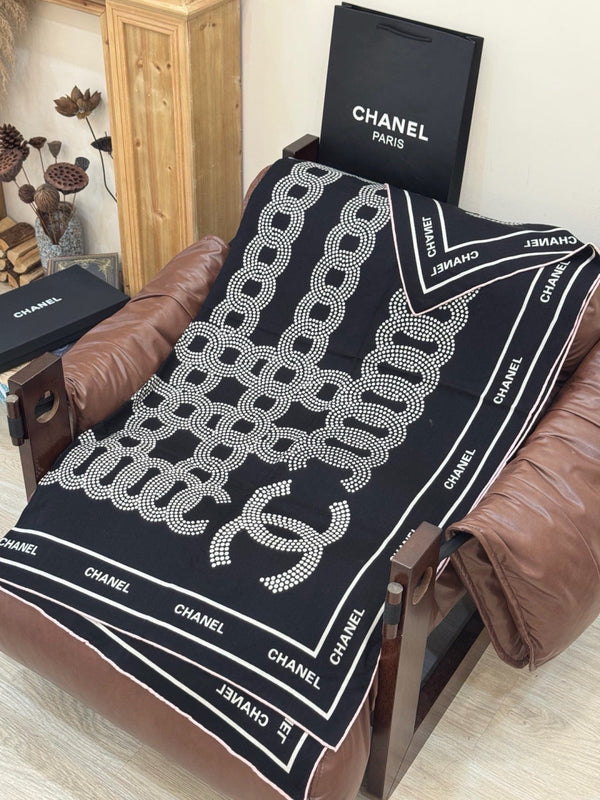 CC 26s Scarf 140 In Cashmere Silk 309308