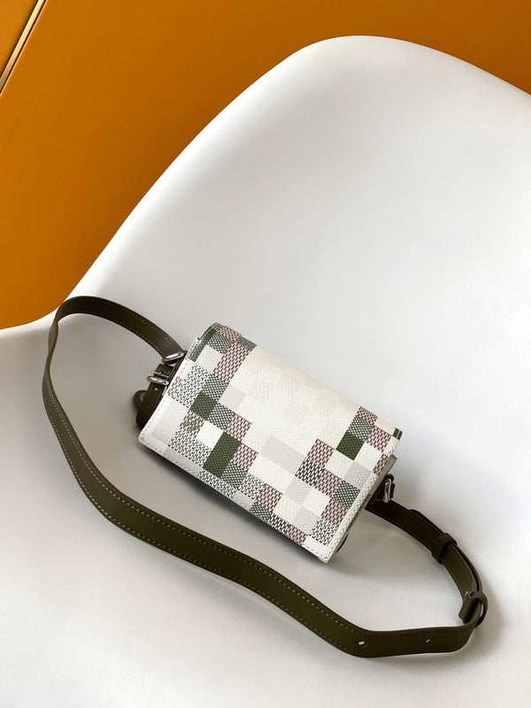 LV Steamer 18cm Handbag Multicolor Damoflage Canvas Cowhide 241109